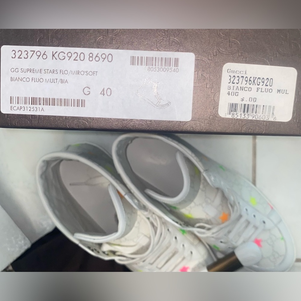 Gucci Supreme Stars Leather Sneakers - Picture 3 of 10